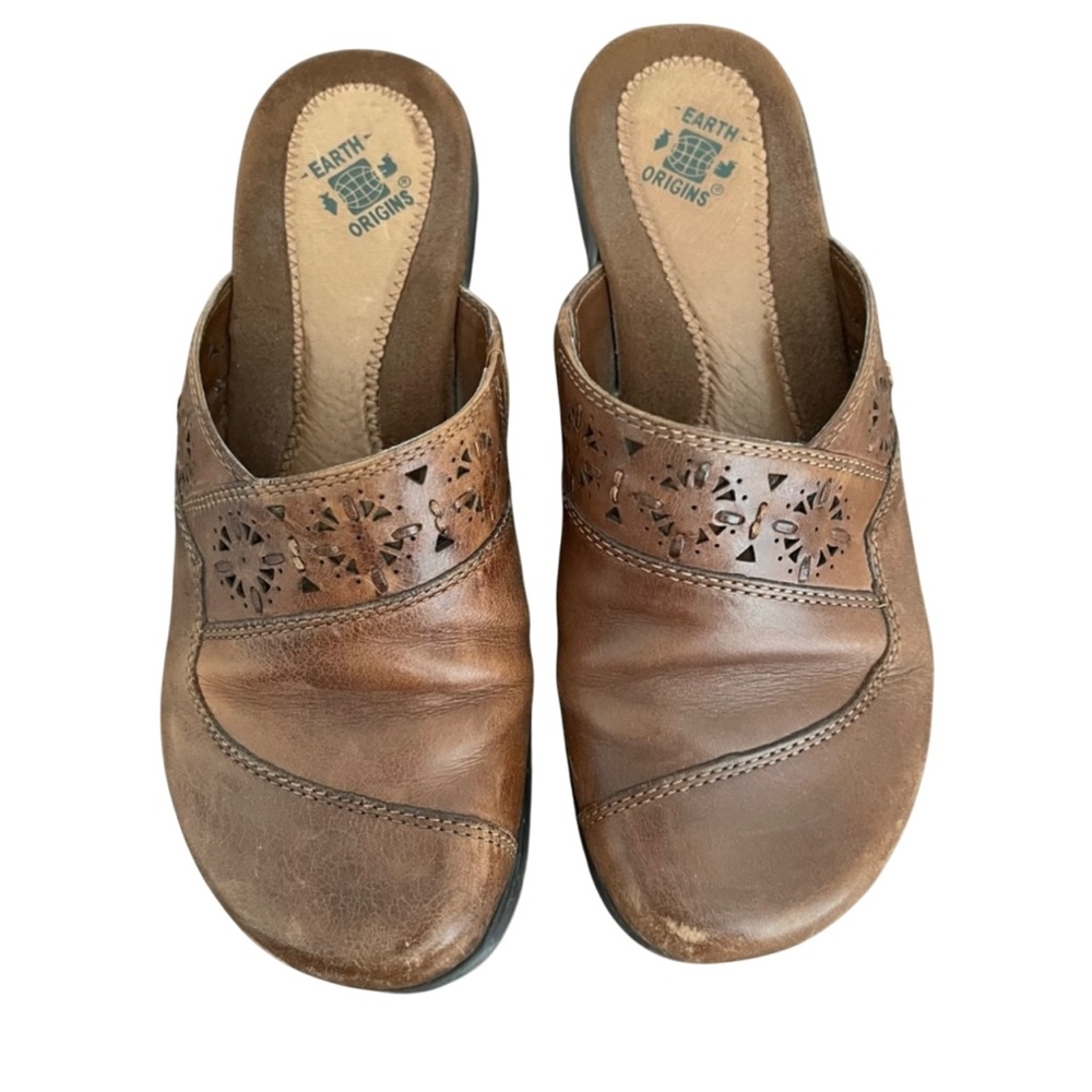 Earth Origins Janie Brown Leather Perforated Mule Clogs Size 6.5 - Picture 2 of 13